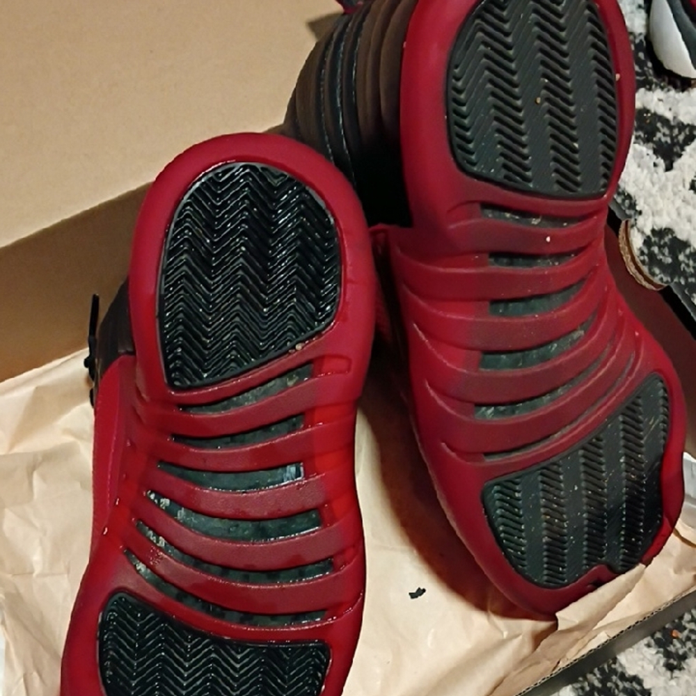 Jordan Sneakers Red and Black